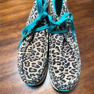 Ariat Women’s Leopard Print Spitfire Shoes
(No box)